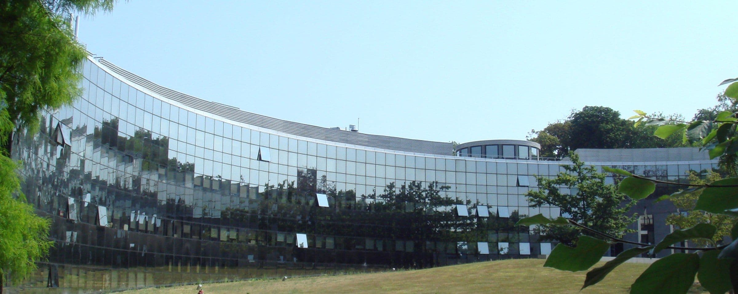 EDHEC Business School campus